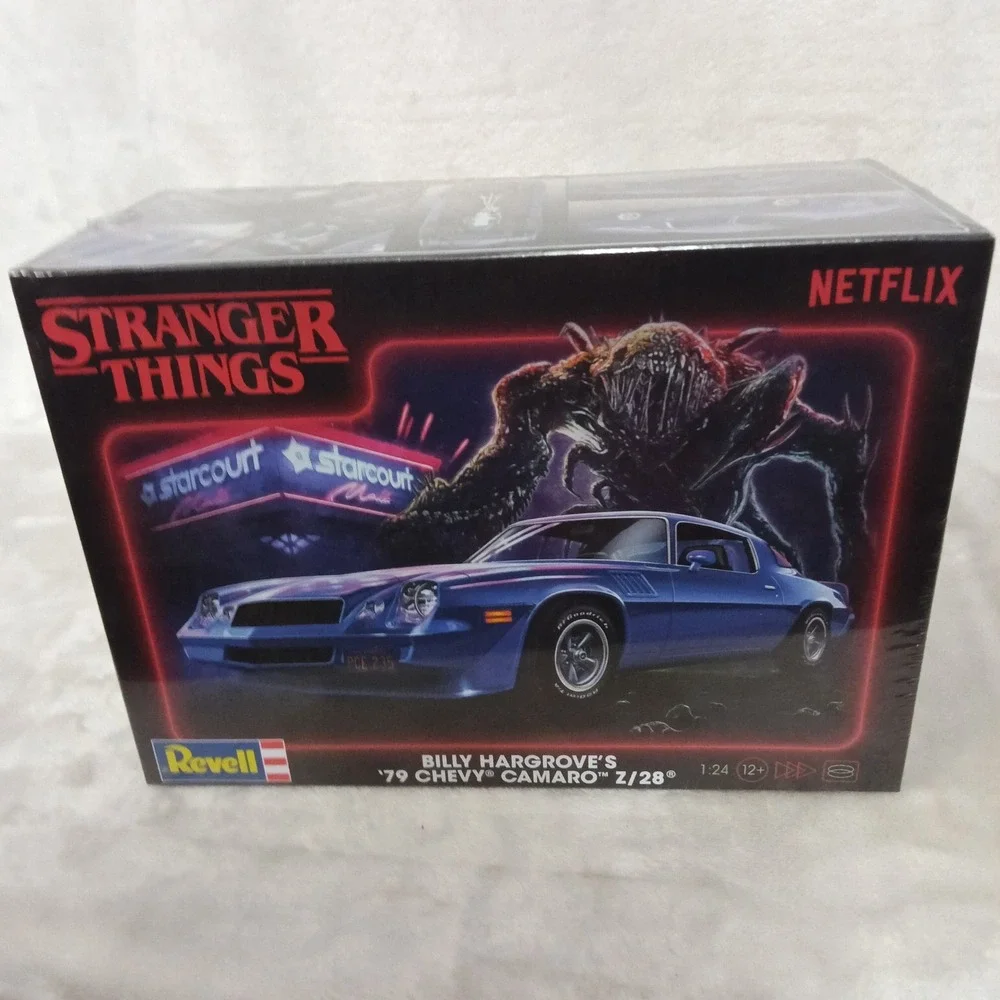 Revell Stranger Things Billy Hargrove 79 Chevy Camaro Z/28 1:24 Model Kit 14560